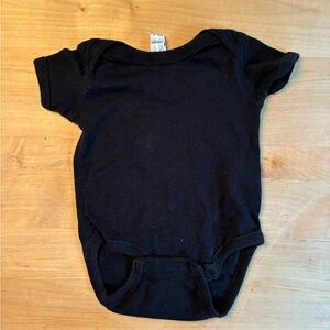 GUC plain black onesie